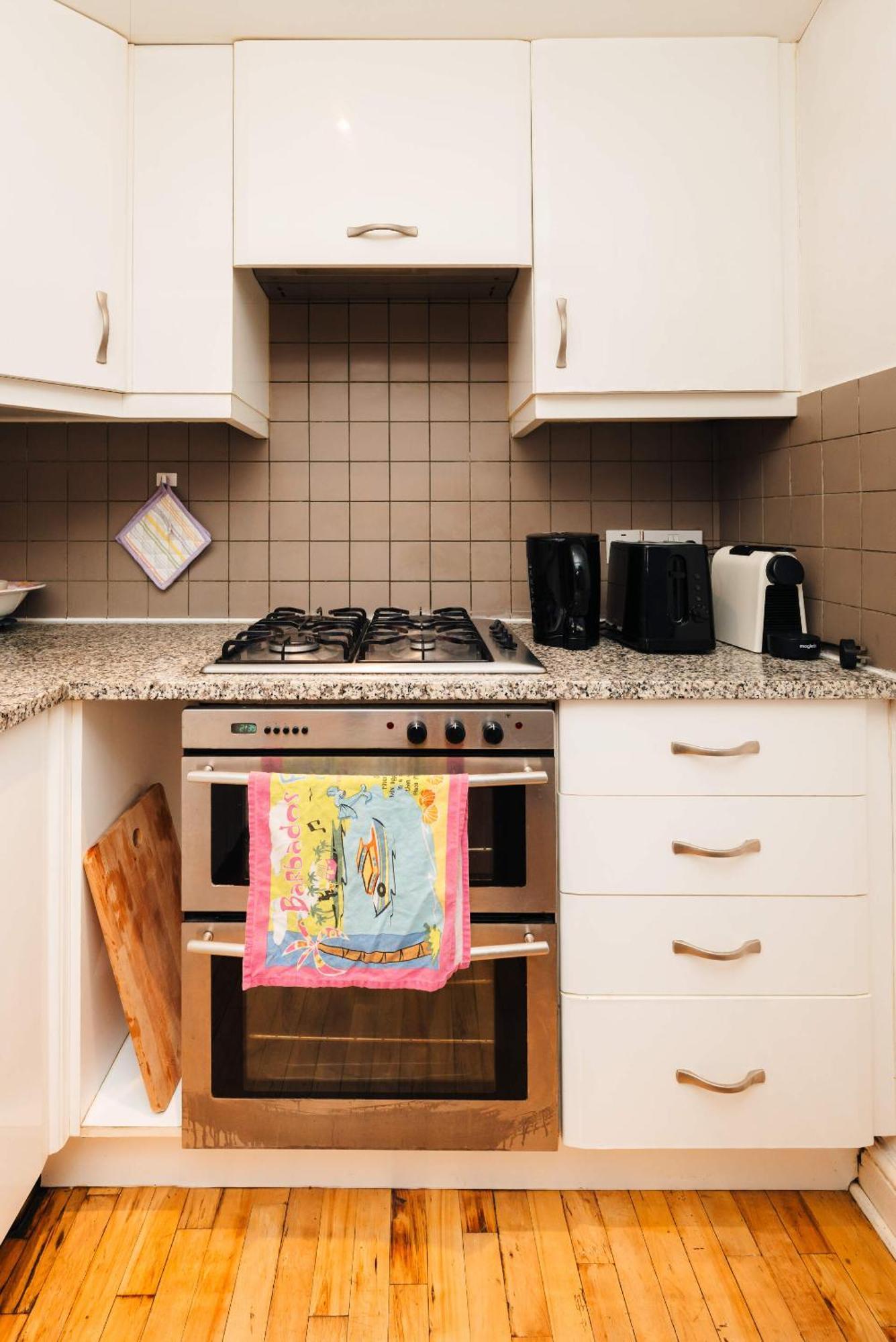 2 Bed Portobello Rd - Moments From Tube! * Londra