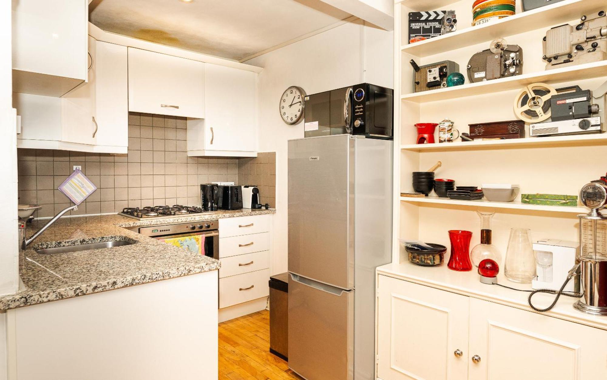 2 Bed Portobello Rd - Moments From Tube! Londra
